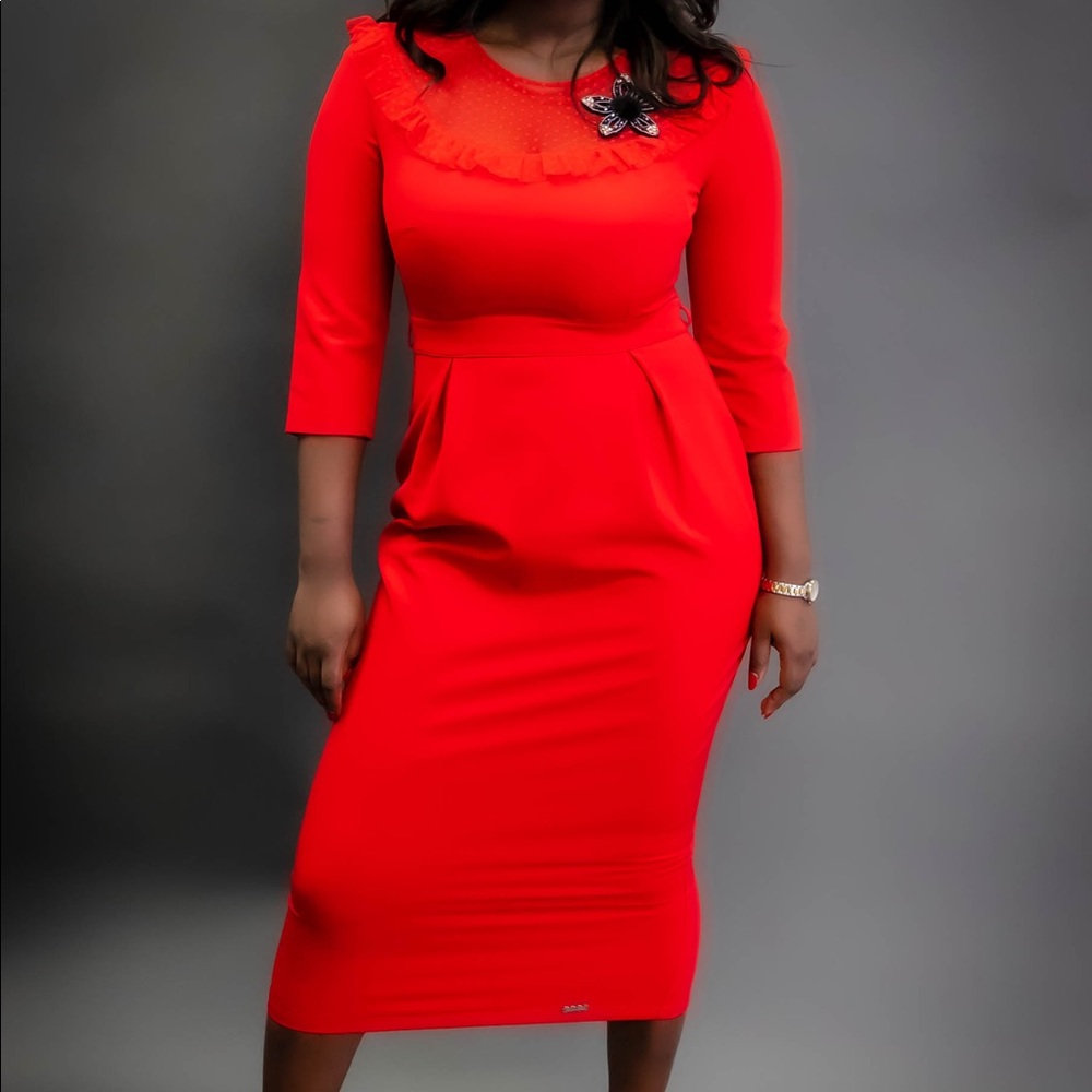 Vibrant red midi dress with 3/4 length sleeves